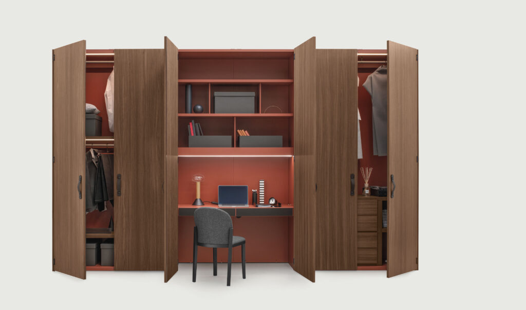 Pianca Plana guardaroba su Go Modern Furniture